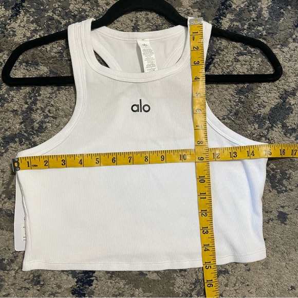 NWT Alo Yoga White Aspire Tank Size M - Picture 9 of 11